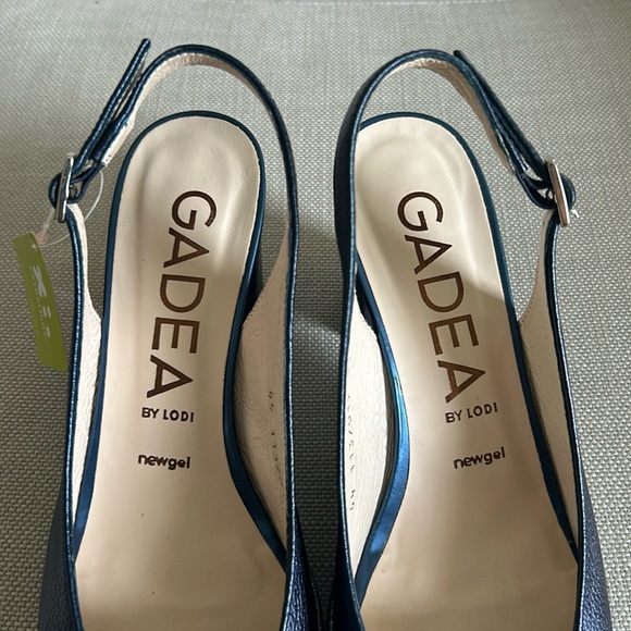 NIB Lightweight Chunky heel BLUE Leather/Metallic Slingback US 8.5/EU 39 - Picture 7 of 15